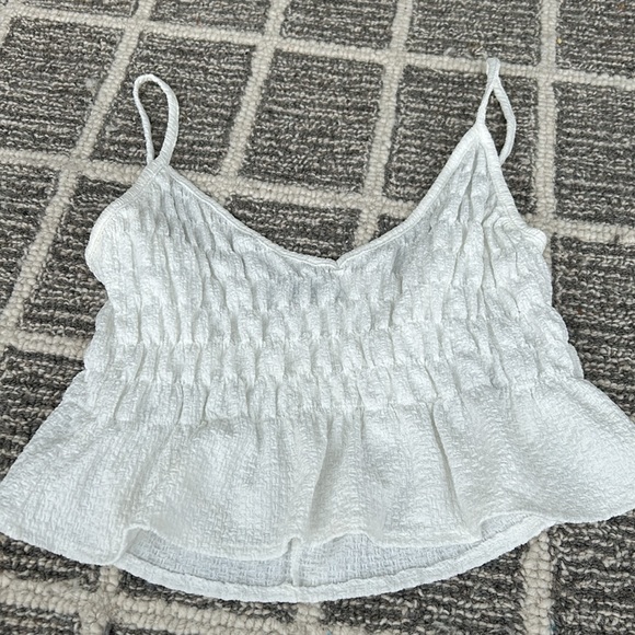 White Flowy going out top - Picture 2 of 2